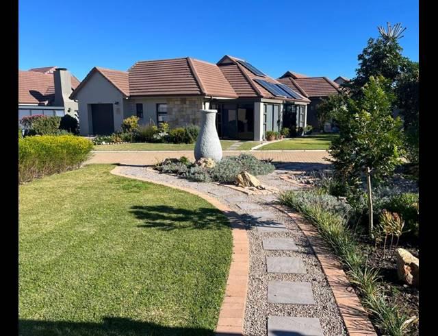 2 BEDROOM HOUSE FOR SALE IN DANA BAY